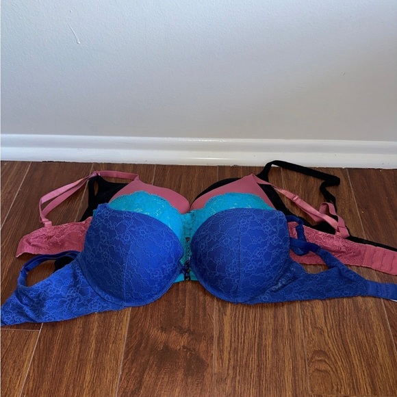 Victors Secret Bra bundle of 4 34D - Picture 3 of 7